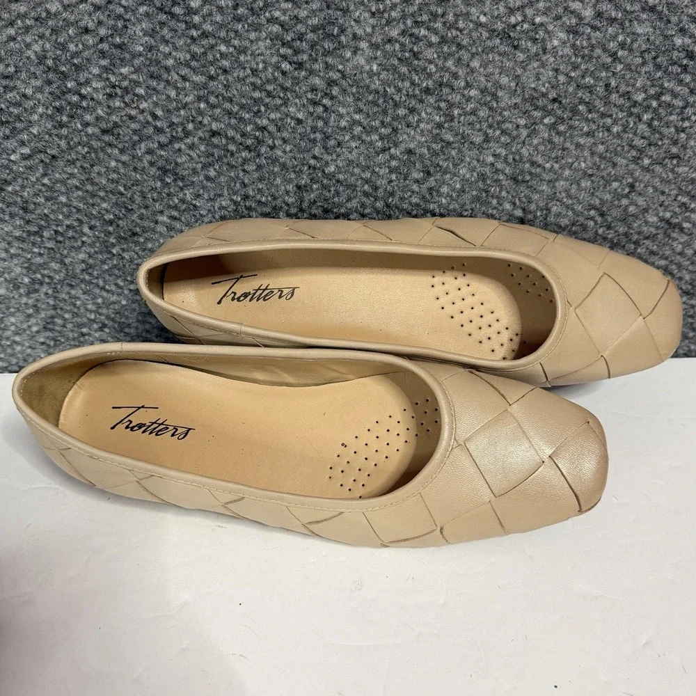 Trotters Women's Ballet Flat Size 9M Hanny Ivory Leather